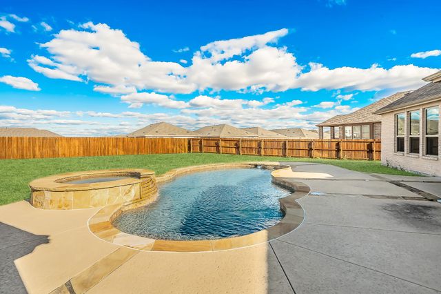 2044 Longbridge Road, Forney, TX 75126