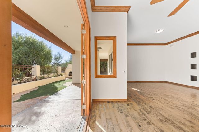 6400 N Nirvana Place, Tucson, AZ 85750