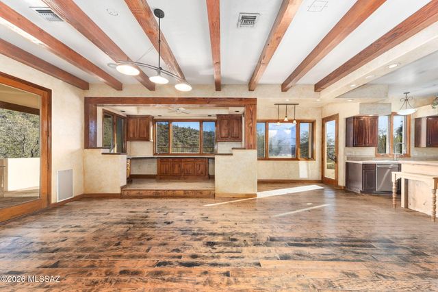 6400 N Nirvana Place, Tucson, AZ 85750