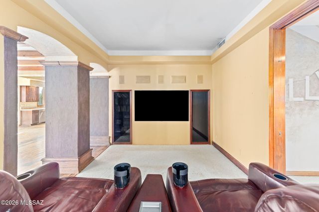 6400 N Nirvana Place, Tucson, AZ 85750