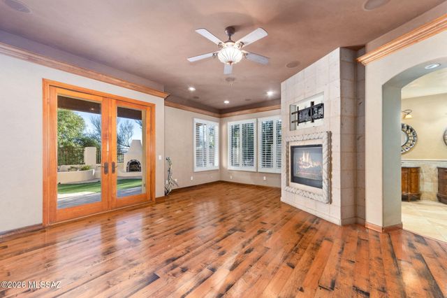 6400 N Nirvana Place, Tucson, AZ 85750