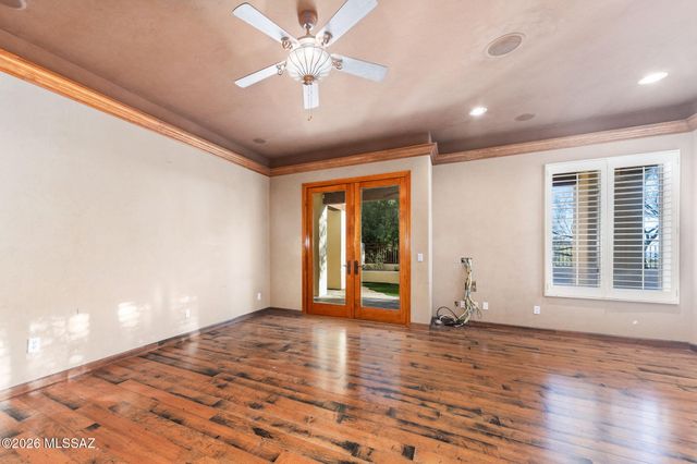 6400 N Nirvana Place, Tucson, AZ 85750