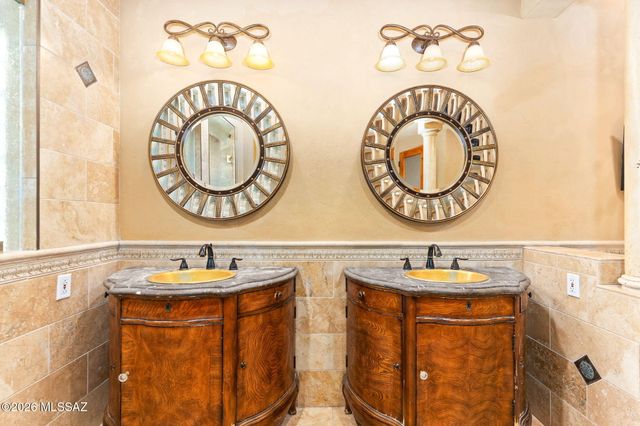 6400 N Nirvana Place, Tucson, AZ 85750