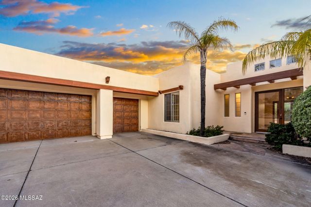 6400 N Nirvana Place, Tucson, AZ 85750