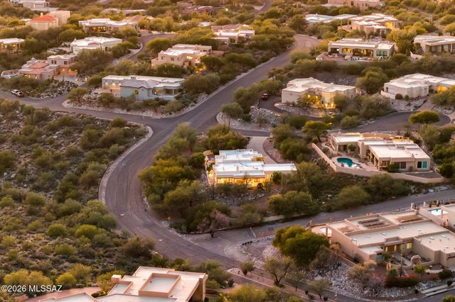 6400 N Nirvana Place, Tucson, AZ 85750