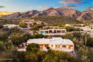 6400 N Nirvana Place, Tucson, AZ 85750