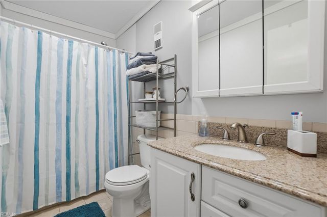 1912 E Ocean View Ave Apt A, Norfolk, VA 23503