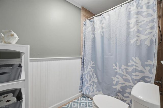 1912 E Ocean View Ave Apt A, Norfolk, VA 23503