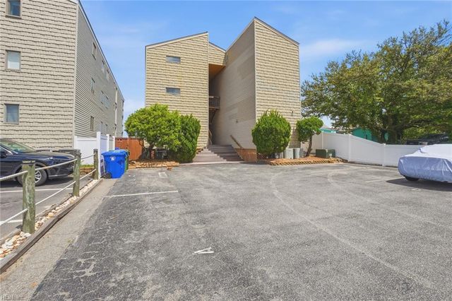 1912 E Ocean View Ave Apt A, Norfolk, VA 23503