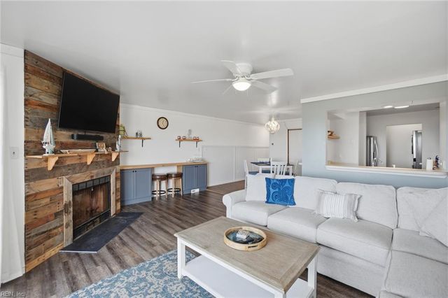 1912 E Ocean View Ave Apt A, Norfolk, VA 23503