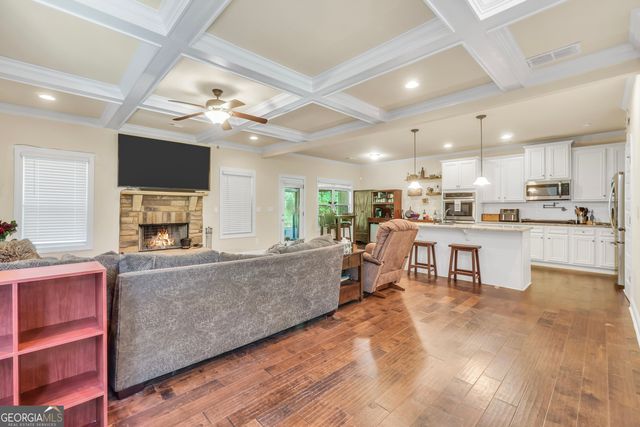 231 Homestead Circle, Forsyth, GA 31029