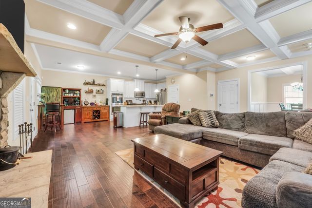 231 Homestead Circle, Forsyth, GA 31029