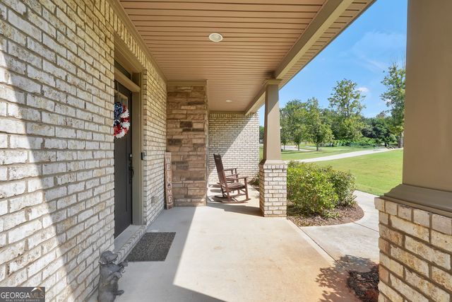 231 Homestead Circle, Forsyth, GA 31029