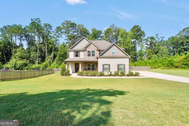 231 Homestead Circle, Forsyth, GA 31029
