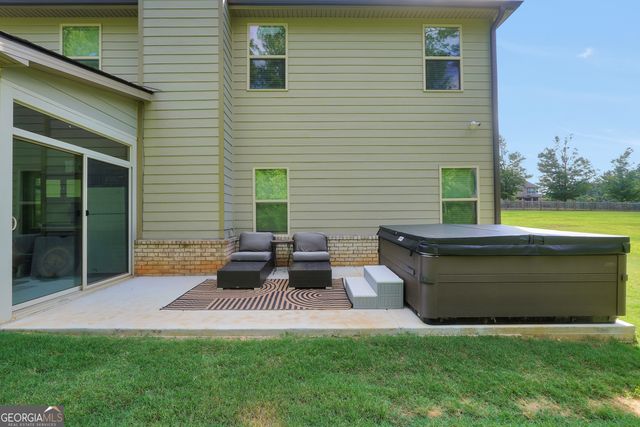 231 Homestead Circle, Forsyth, GA 31029