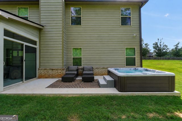 231 Homestead Circle, Forsyth, GA 31029