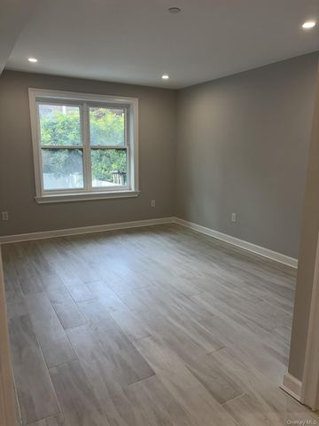 14441 78th Avenue 1, Flushing, NY 11367