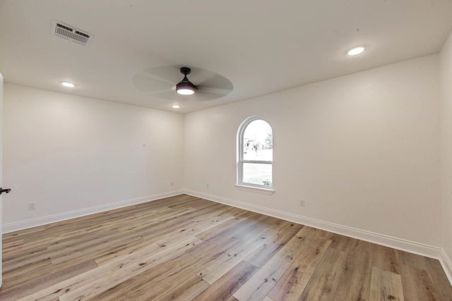 3916 Benton Dr, Bourg, LA 70343