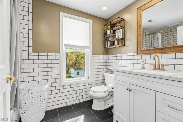 4767 Etter Drive, North Canton, OH 44232