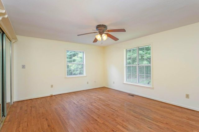 165 Paglen Ridge Drive, Pikeville, TN 37367