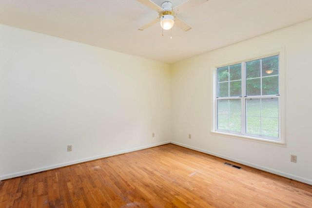 165 Paglen Ridge Drive, Pikeville, TN 37367