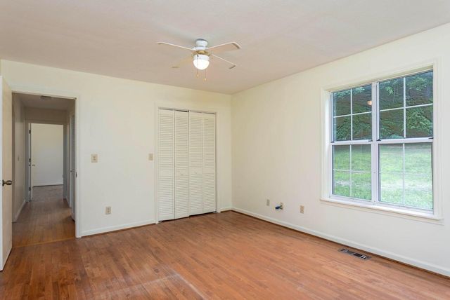 165 Paglen Ridge Drive, Pikeville, TN 37367