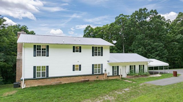165 Paglen Ridge Drive, Pikeville, TN 37367