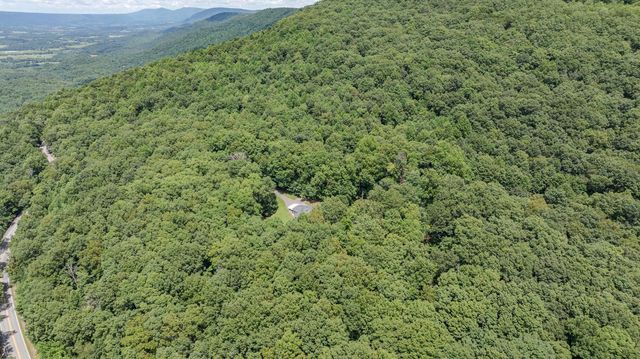 165 Paglen Ridge Drive, Pikeville, TN 37367