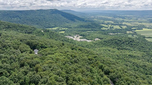 165 Paglen Ridge Drive, Pikeville, TN 37367