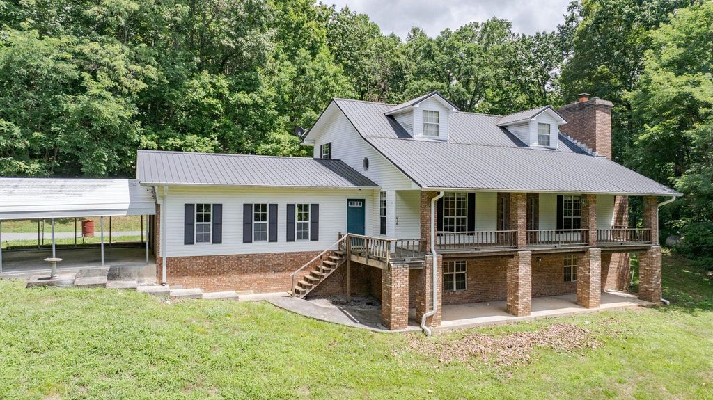 165 Paglen Ridge Drive, Pikeville, TN 37367