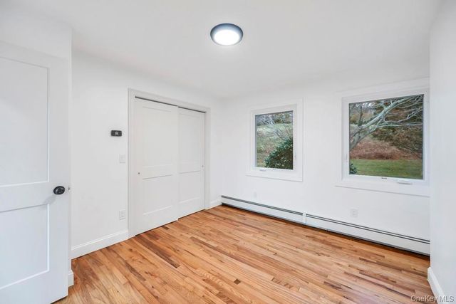 2 Dolphin Way, Riverhead, NY 11901