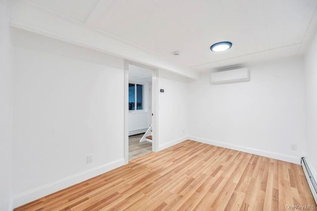 2 Dolphin Way, Riverhead, NY 11901