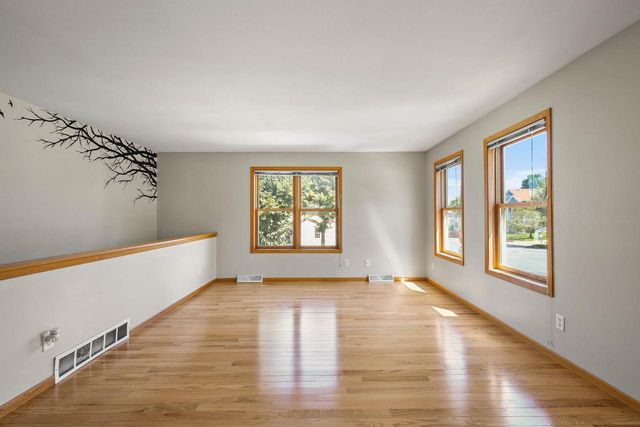 1502 Waldorf Boulevard, Madison, WI 53719