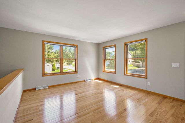 1502 Waldorf Boulevard, Madison, WI 53719