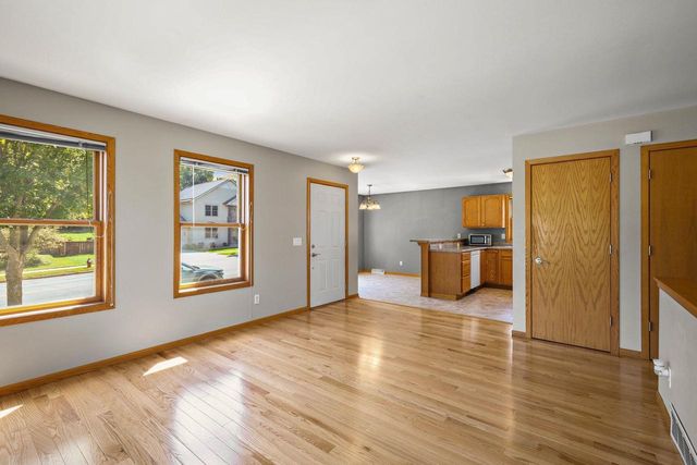 1502 Waldorf Boulevard, Madison, WI 53719