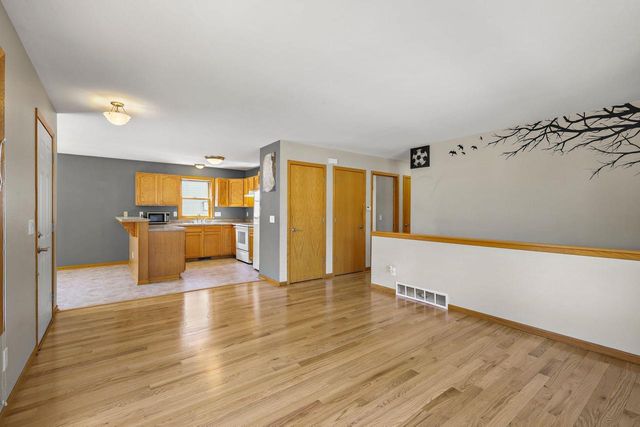 1502 Waldorf Boulevard, Madison, WI 53719