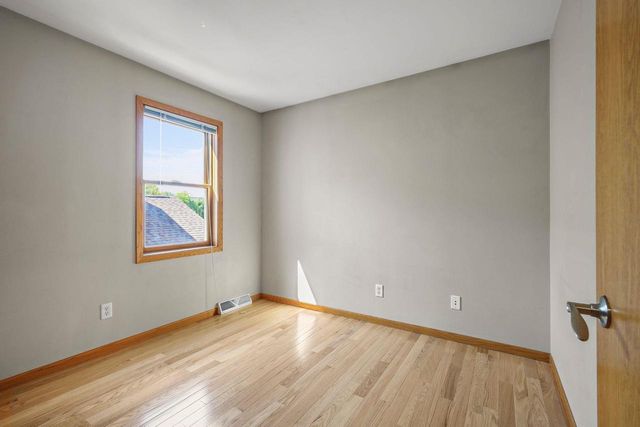 1502 Waldorf Boulevard, Madison, WI 53719
