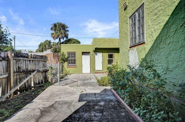 627 30th Street, West Palm Beach, FL 33407
