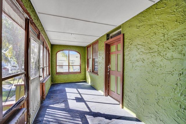 627 30th Street, West Palm Beach, FL 33407