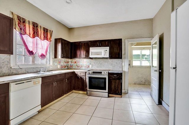 627 30th Street, West Palm Beach, FL 33407