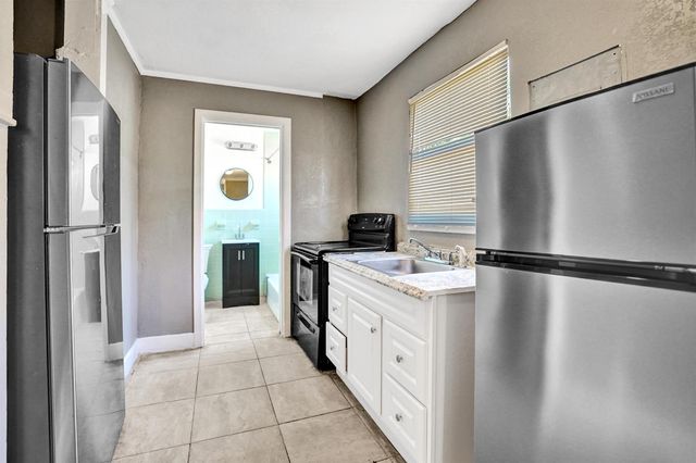 627 30th Street, West Palm Beach, FL 33407