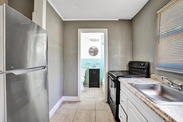 627 30th Street, West Palm Beach, FL 33407