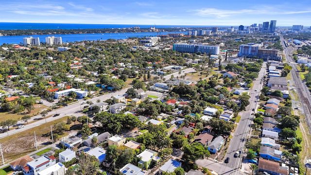 627 30th Street, West Palm Beach, FL 33407