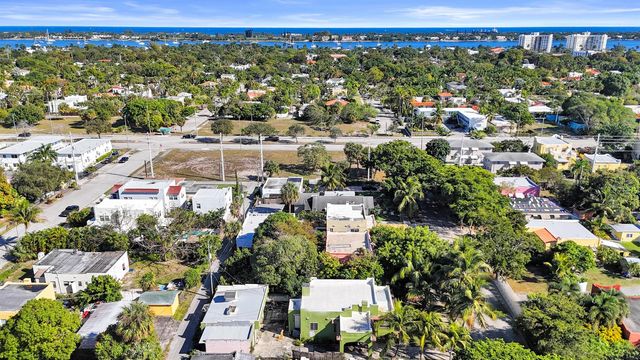 627 30th Street, West Palm Beach, FL 33407