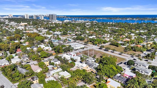 627 30th Street, West Palm Beach, FL 33407