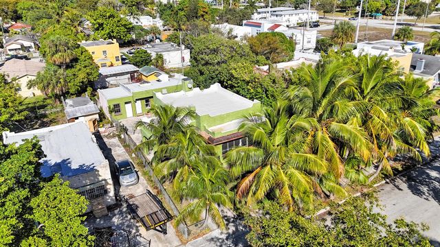 627 30th Street, West Palm Beach, FL 33407