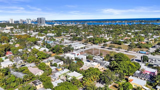 627 30th Street, West Palm Beach, FL 33407