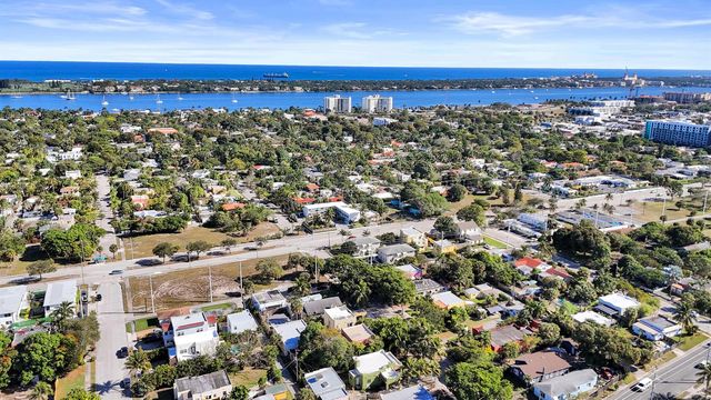 627 30th Street, West Palm Beach, FL 33407
