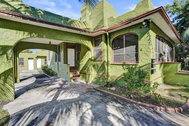 627 30th Street, West Palm Beach, FL 33407