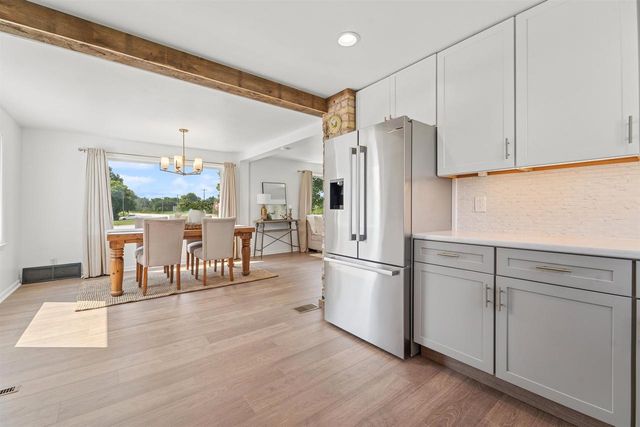 N3306 COUNTY ROAD EE, Appleton, WI 54913